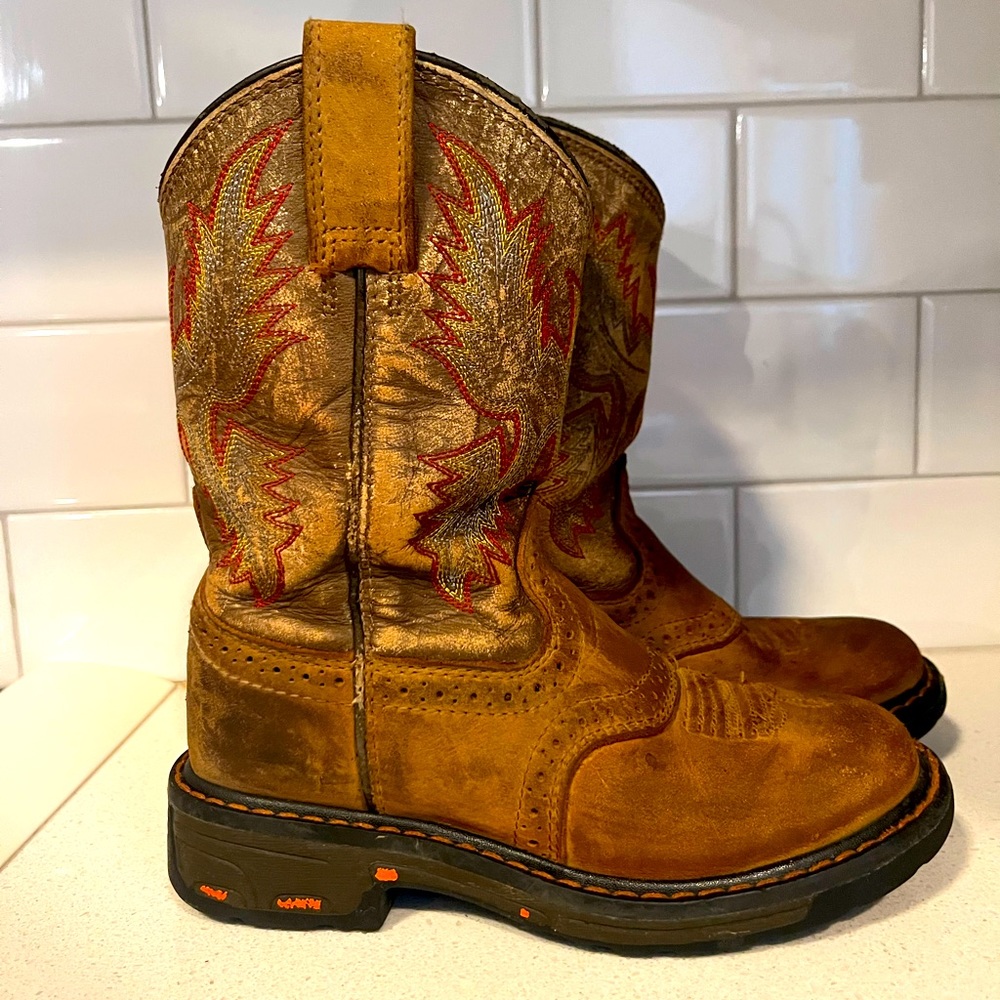Boys Ariat Workhog cowboy boots